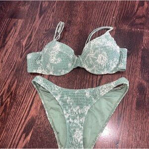 Triangl bikini set in perfect condition